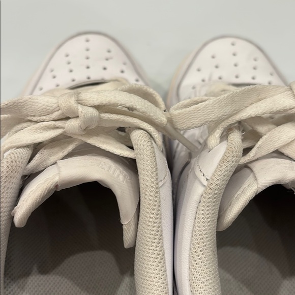 Nike Air Force 1 Women’s Triple White Sneakers 8.5 MINT CONDITION - Picture 9 of 9